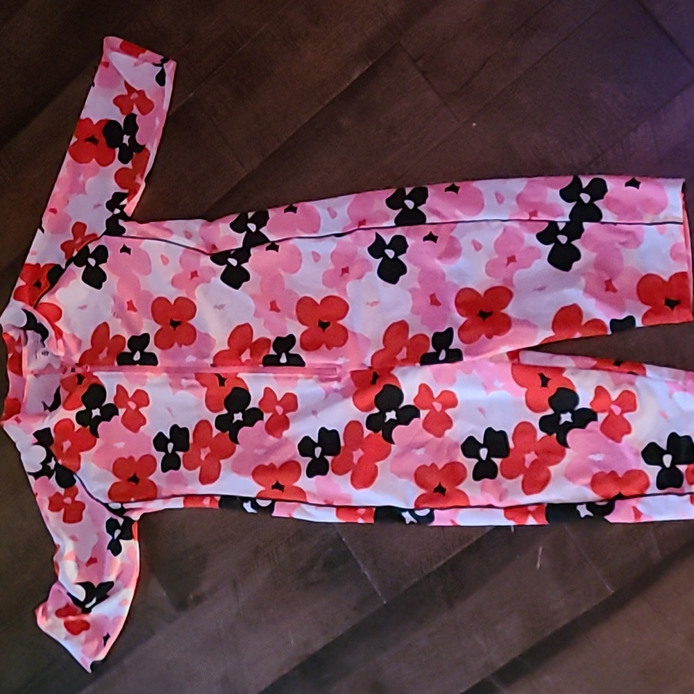 Kids neck to knee surf suit